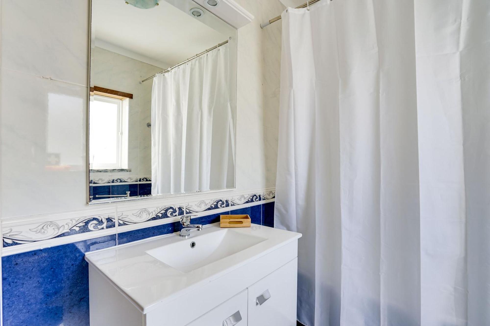 Peniche Sun & Surf Apartment Bagian luar foto